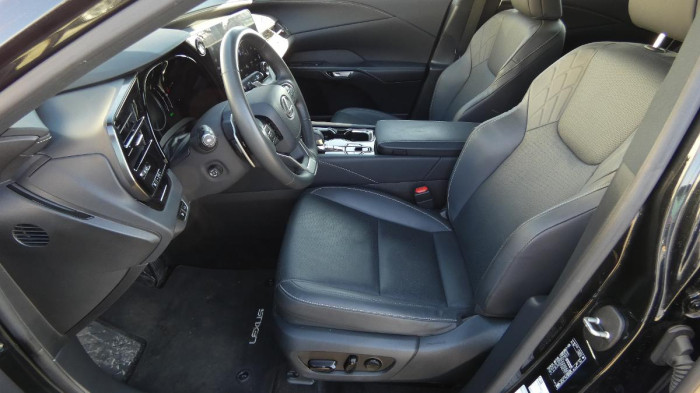 Lexus RX 350h 2.5 HEV 4x4 E-Four e-CVT Comfo na operativní leasing