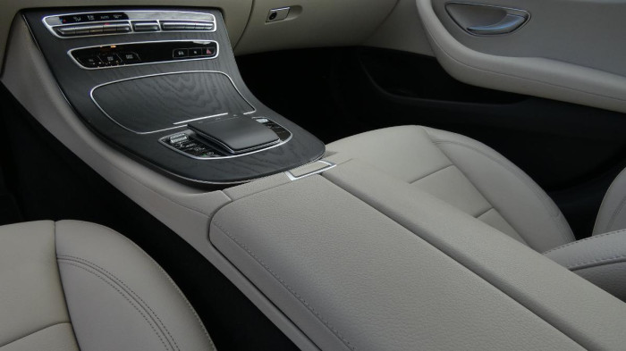 Mercedes-Benz Třídy E 400d 4MATIC Avantgarde na operativní leasing