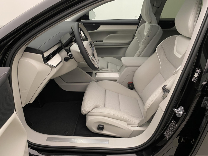 Volvo ES90 PURE ELECTRIC EXT.SINGLE ULTRA na operativní leasing