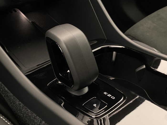 Volvo EC40 BLACK EDITION SINGLE EXT ULTRA Edition na operativní leasing