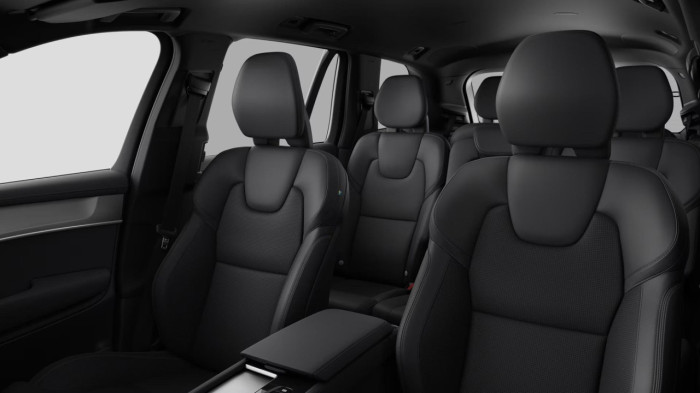 Volvo XC90 T8 AWD BLACK EDITION PLUS 7m na operativní leasing