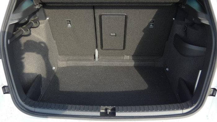 Škoda Karoq 1,5 TSI Sportline DSG na operativní leasing