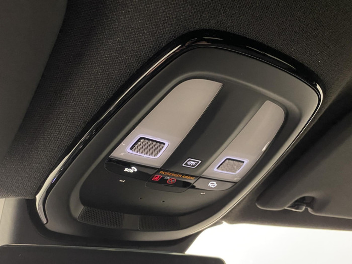 Volvo EX40 SINGLE MOTOR EXTENDED PLUS na operativní leasing