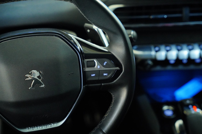 Peugeot 3008 1.5 Blue-HDi 96 kW Roadtrip na operativní leasing