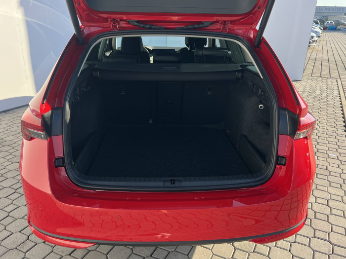 Škoda Octavia Combi Combi Dynamic 7DSG 1,5TSI / 110kW na operativní leasing