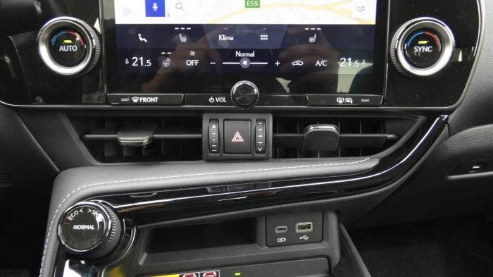 Lexus NX 350h 2.5 E-CVT Comfort Top na operativní leasing