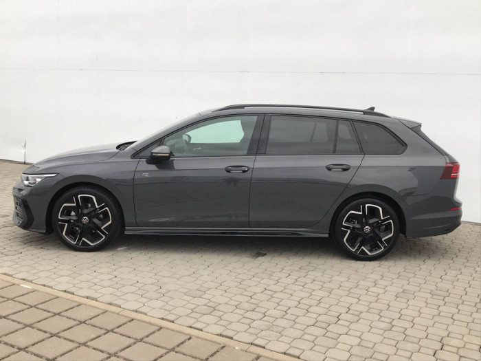 Volkswagen Golf Variant R-Line People 7DSG mHEV 1,5eTSI / 110kW na operativní leasing