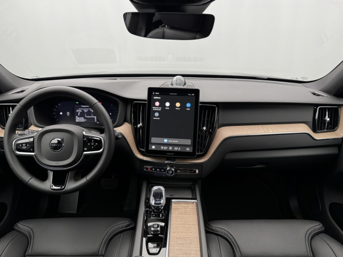 Volvo XC60 B5 AWD AUT BRIGHT PLUS na operativní leasing