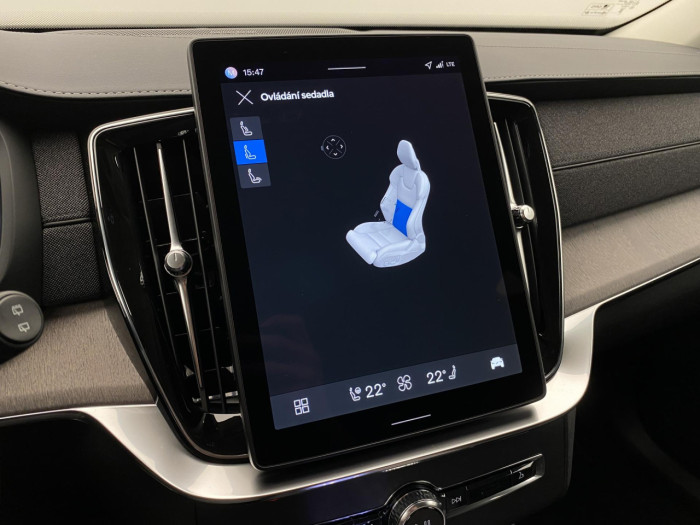 Volvo XC90 T8 AWD RECHARGE BRIGHT PLUS 7m na operativní leasing