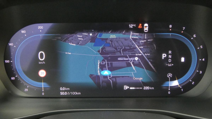 Volvo XC40 B3 PLUS DARK na operativní leasing