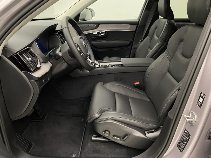 Volvo XC90 B5 AWD AUT BRIGHT PLUS na operativní leasing