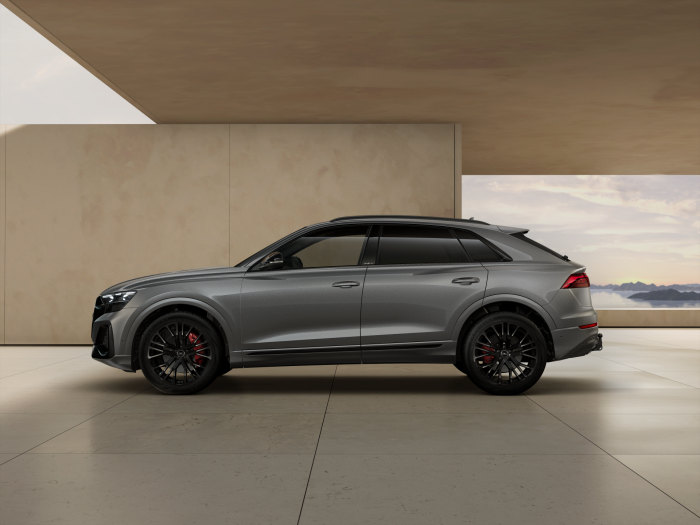 Audi Q8 SUV TDI quattro 210 kW na operativní leasing