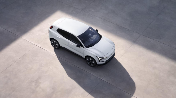 Volvo EX30 P5 ELETRIC CORE na operativní leasing
