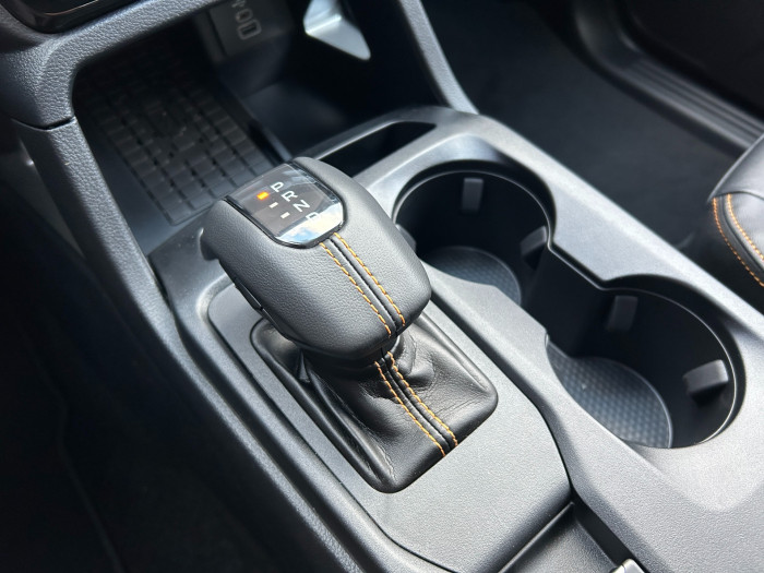 Ford WILDTRAK 2.3 Hybrid PHEV 205kW na operativní leasing