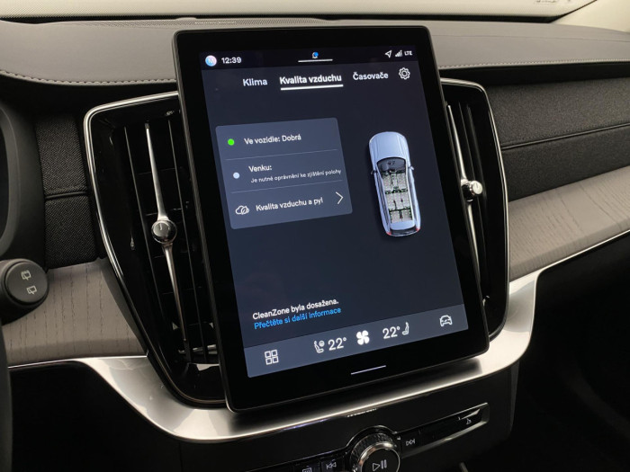 Volvo XC90 T8 AWD RECHARGE DARK PLUS 7m na operativní leasing