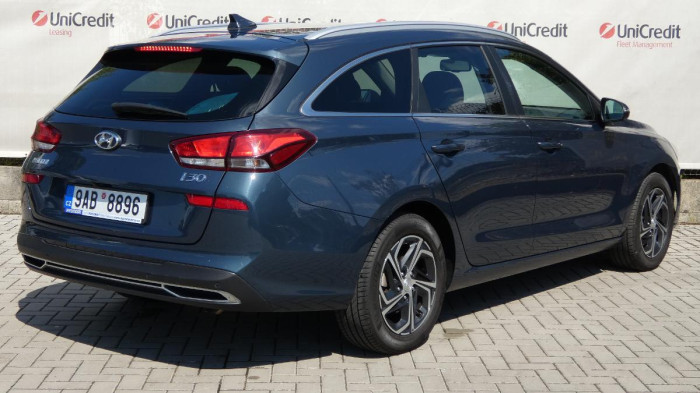 Hyundai i30 1.0 T-GDI Start Plus kombi na operativní leasing