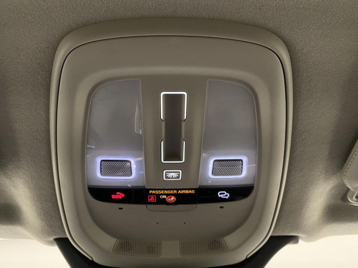 Volvo XC90 T8 AWD RECHARGE BRIGHT ULTRA na operativní leasing