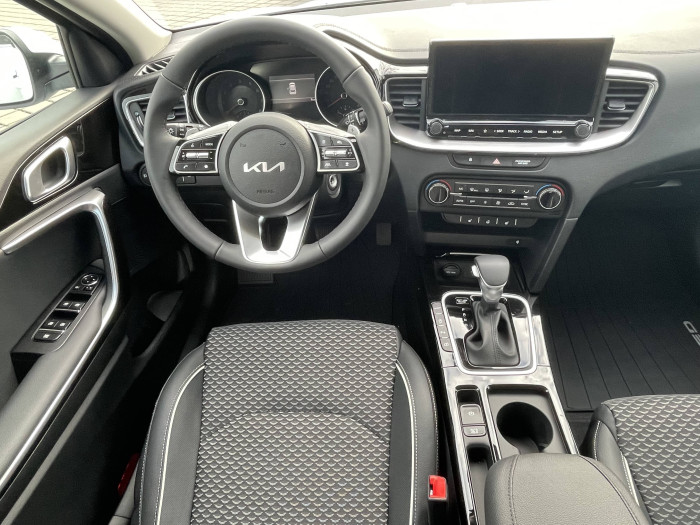 KIA XCeed EXCLUSIVE 7DCT 1,6 T-GDi / 110kW na operativní leasing