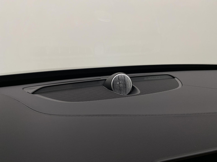 Volvo XC90 T8 AWD Plug-in DARK ULTRA na operativní leasing