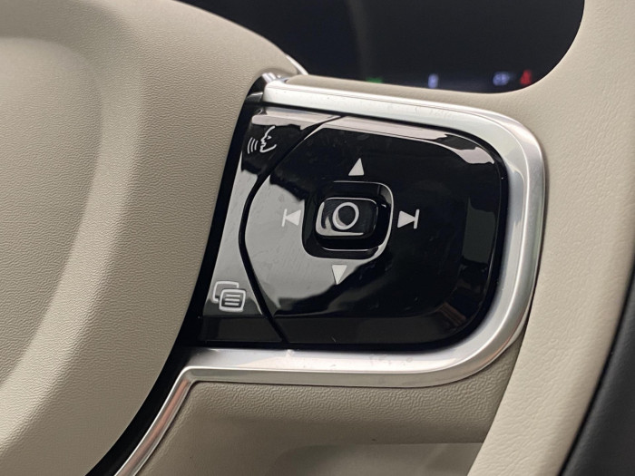Volvo XC90 B5 AWD AUT BRIGHT PLUS 7míst na operativní leasing