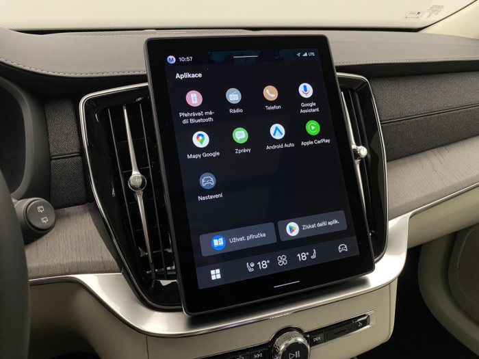 Volvo XC90 T8 AWD Plug-in DARK ULTRA na operativní leasing