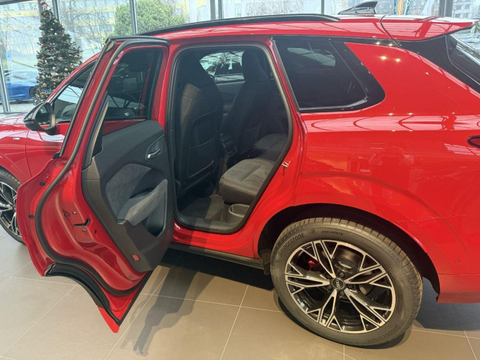 Audi Q3 TFSI 110 kW Stronic na operativní leasing