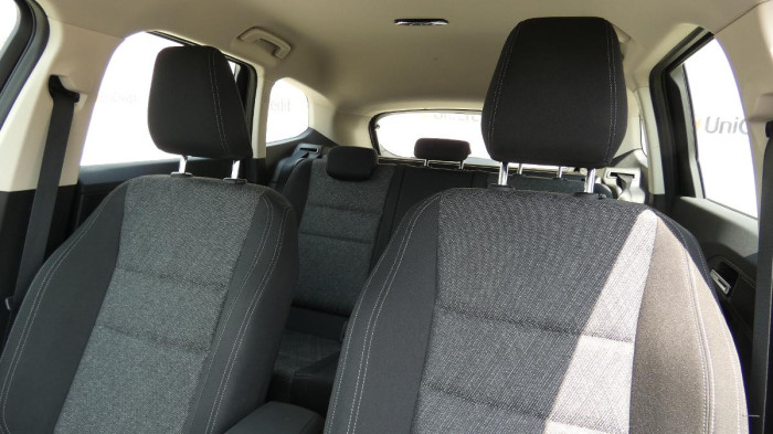 BMW X1 sDrive 18i na operativní leasing