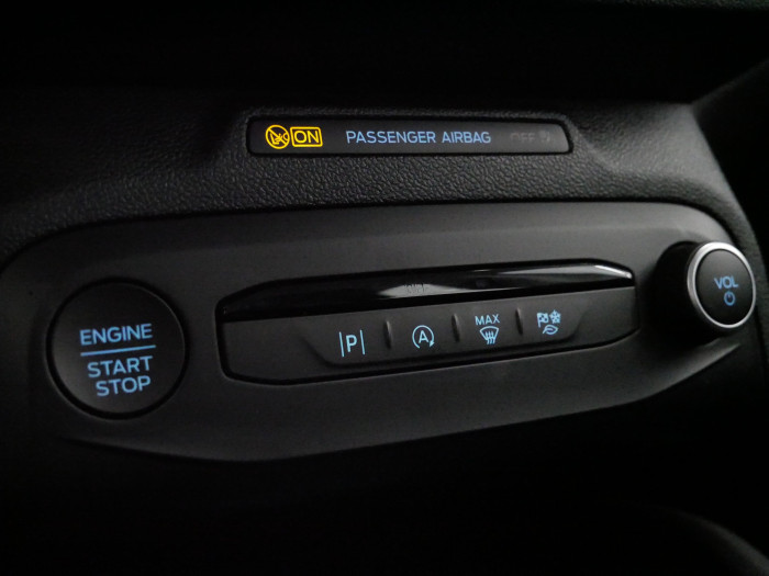 Ford Focus 1.5 TDCI 88 kW Titanium na operativní leasing
