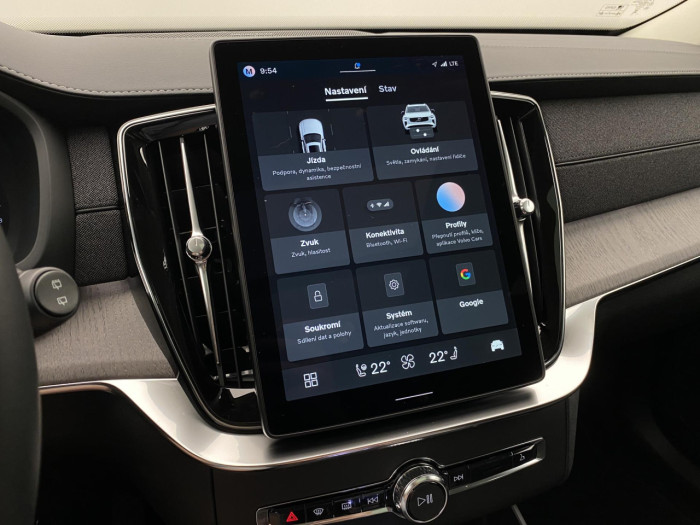 Volvo XC90 B5 AWD AUT DARK PLUS 7míst na operativní leasing