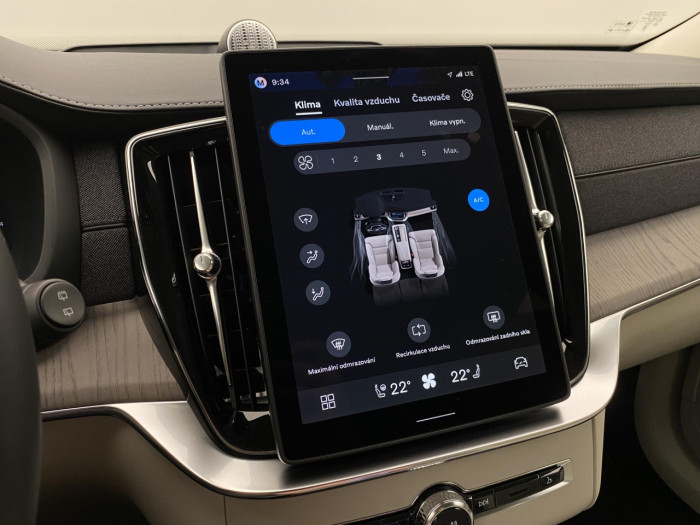 Volvo XC90 B5 AWD AUT BRIGHT PLUS 7míst na operativní leasing