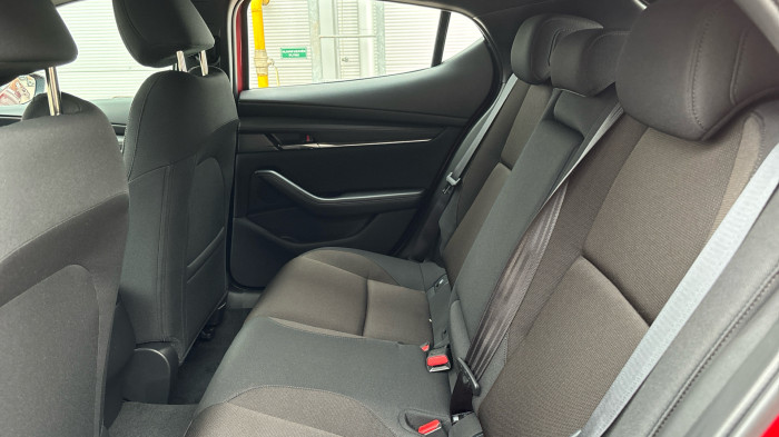 Mazda 3 G140 2.5 Centre-Line AT na operativní leasing