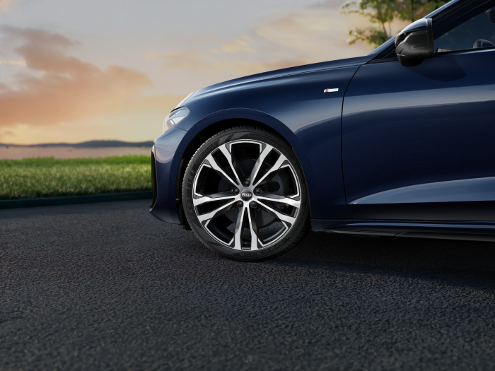Audi A5 Avant TDI quattro 150 kW na operativní leasing