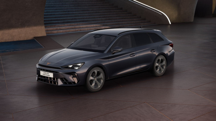 CUPRA Leon Sportstourer 1.5 TSI 150k manuál na operativní leasing