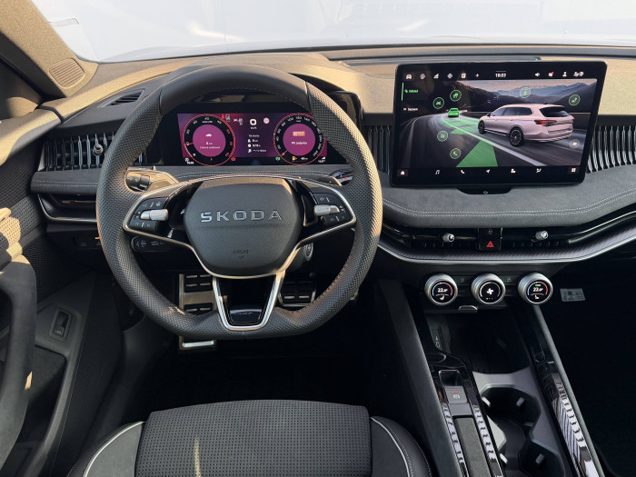 Škoda Superb Combi Sportline DSG 2,0TDI / 110kW na operativní leasing