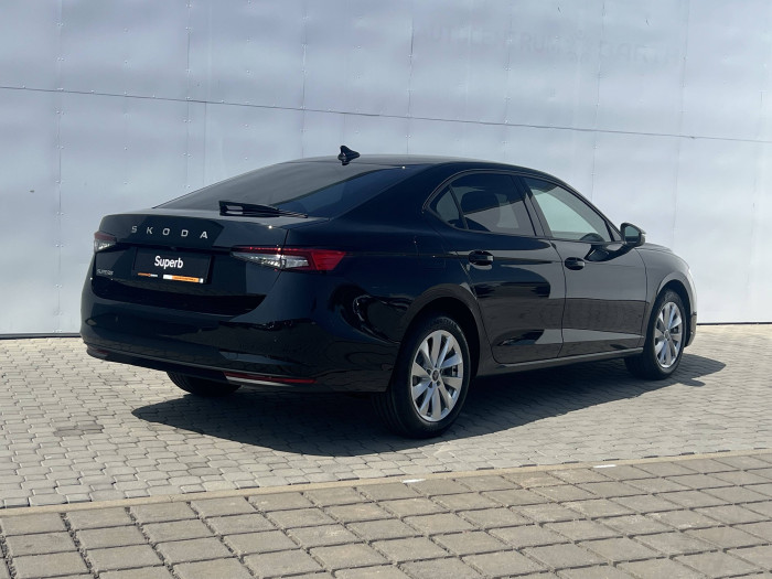 Škoda Superb Selection 7DSG 2,0TDI / 110kW na operativní leasing